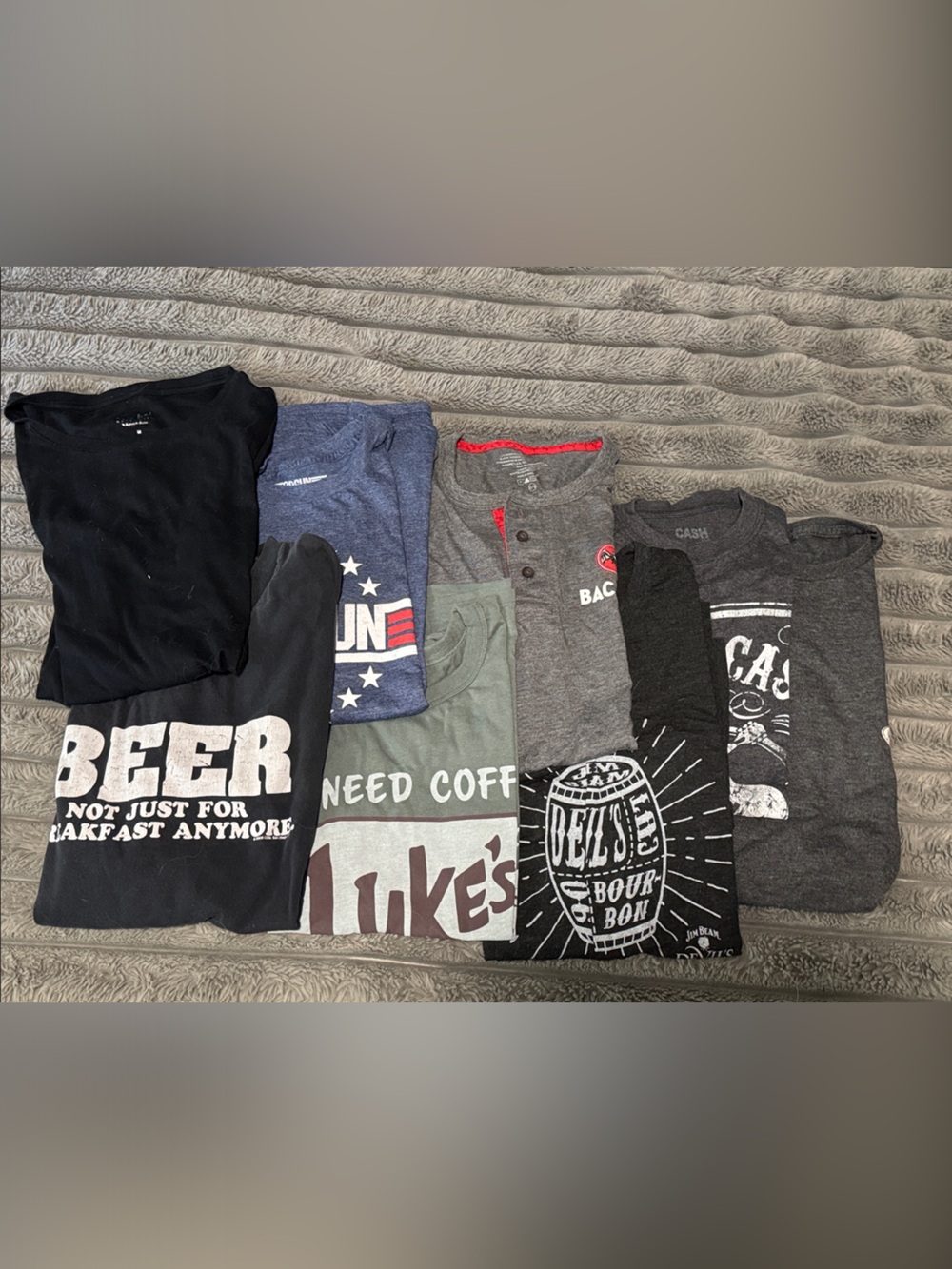 Assorted Graphic T-Shirt Lot - Black, Gray, Blue, Green